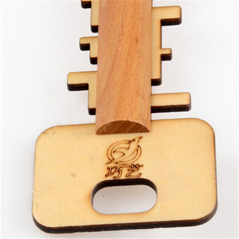 Wooden  Unlock Puzzle Toy